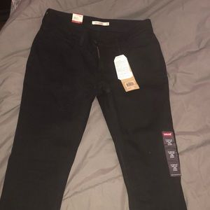 NWT Black Levi’s